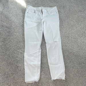 Old navy white distressed rockstar skinny jeans